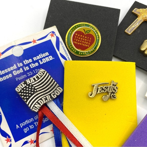 Hat Pins Tie Tacs Lot Patriotic Flags Christian - Picture 4 of 5